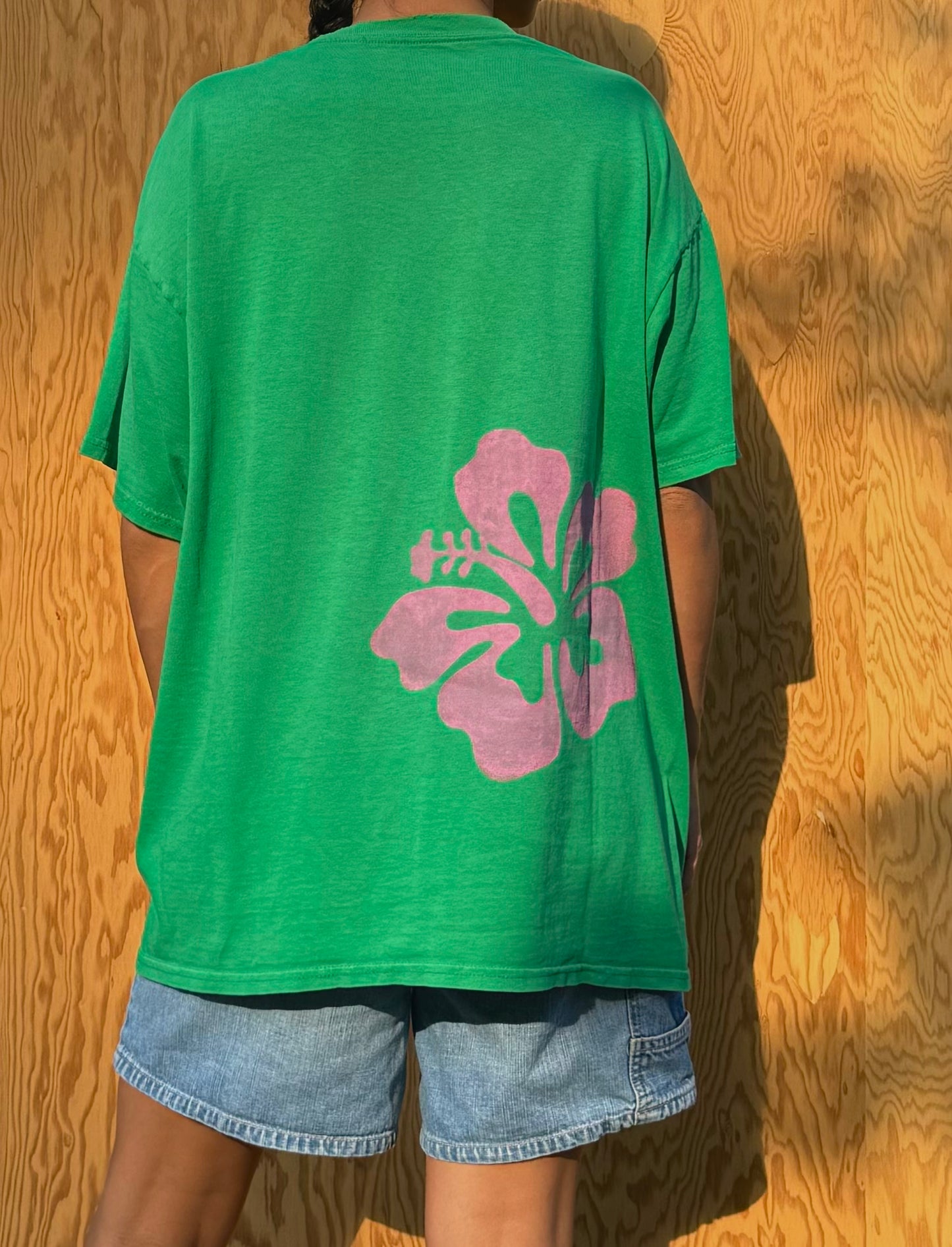 GREEN HIBISCUS TEE