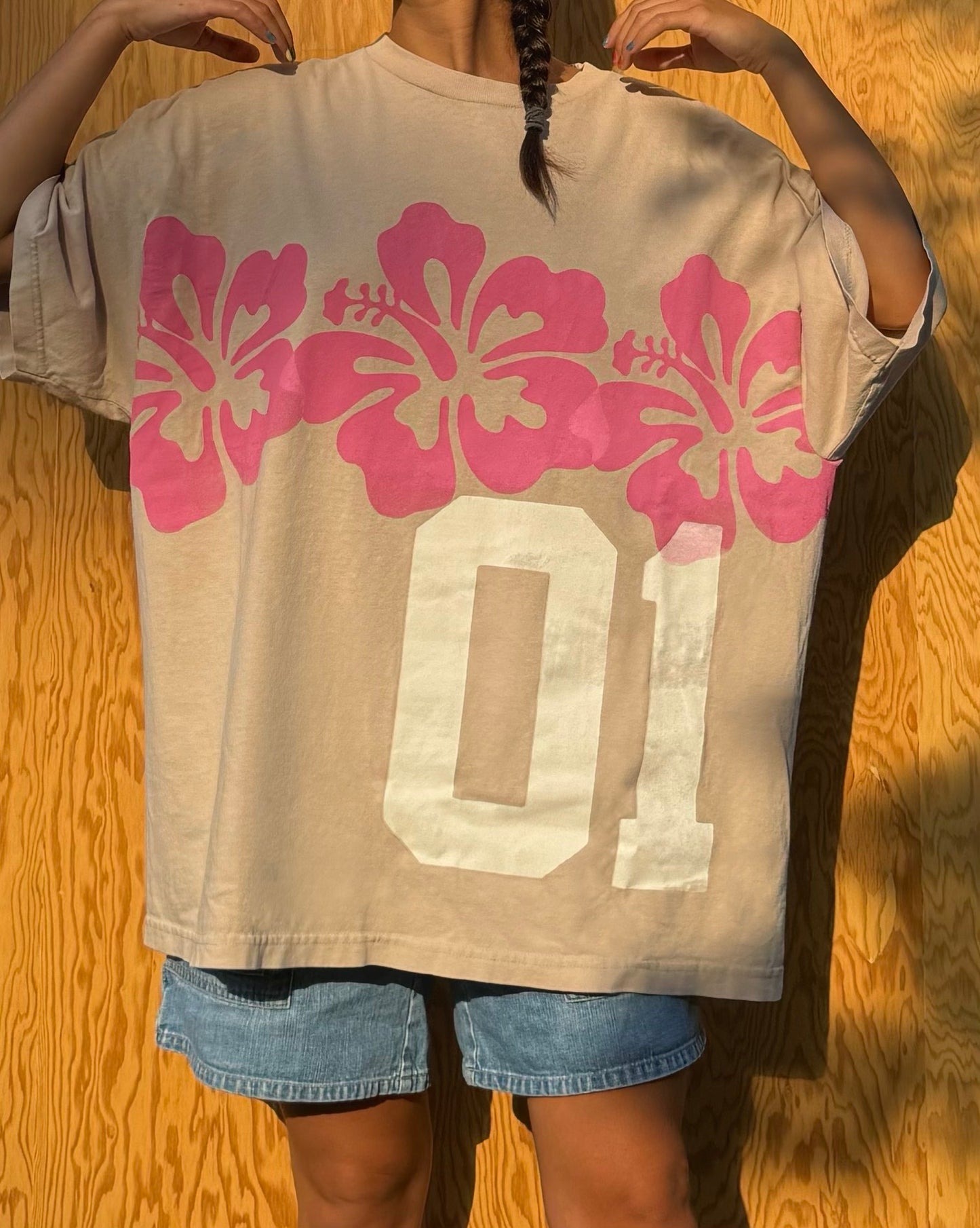 TAN HIBISCUS TEE