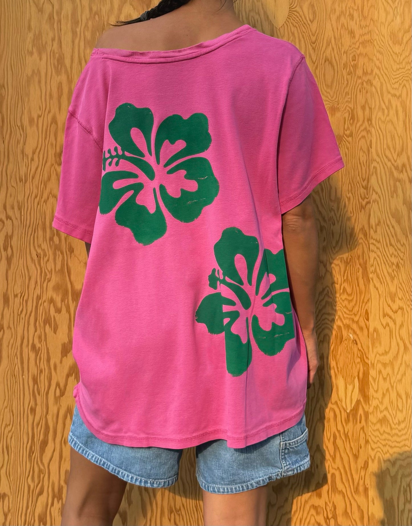 PINK HIBISCUS TEE